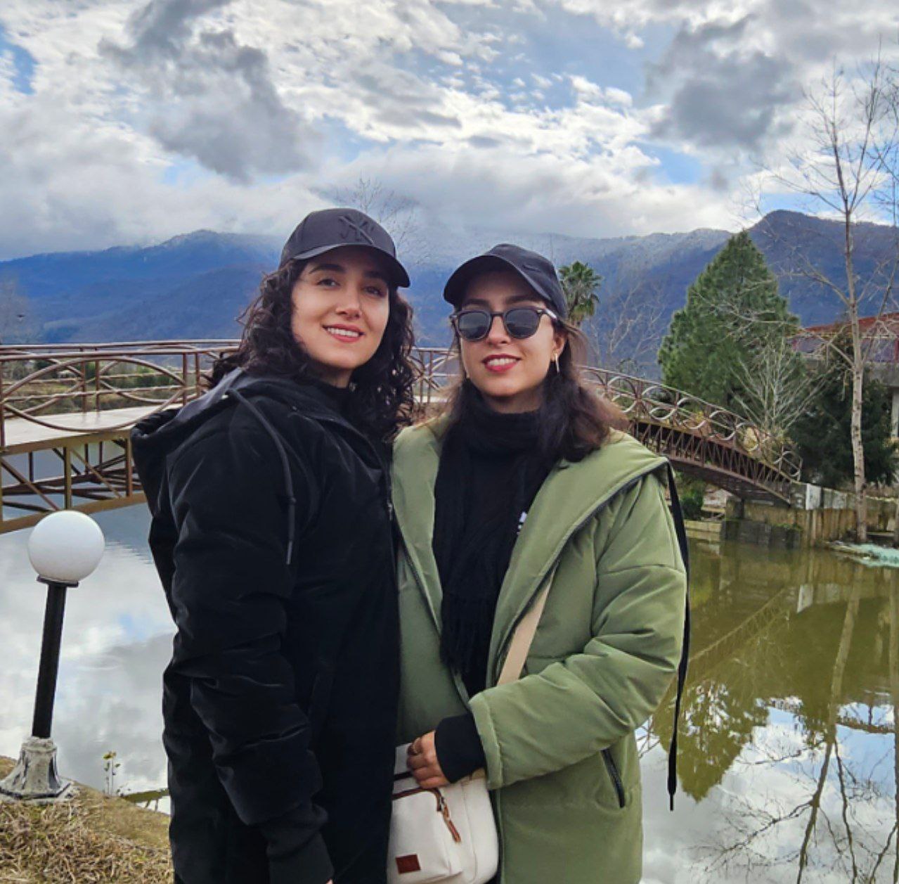 مائده و مبینا شریفی